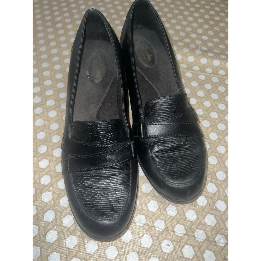 Clarks Bendable Leather Pumps Black Size 10M